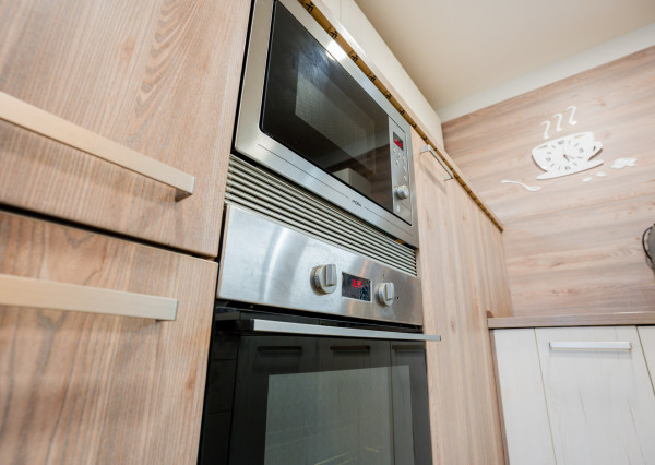 IBA U NÁS! Na predaj pekný 3i byt po rekonštr.TN-Sihoť, 65m2