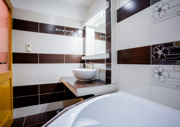 IBA U NÁS! Na predaj pekný 3i byt po rekonštr.TN-Sihoť, 65m2