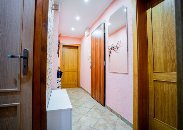 IBA U NÁS! Na predaj pekný 3i byt po rekonštr.TN-Sihoť, 65m2