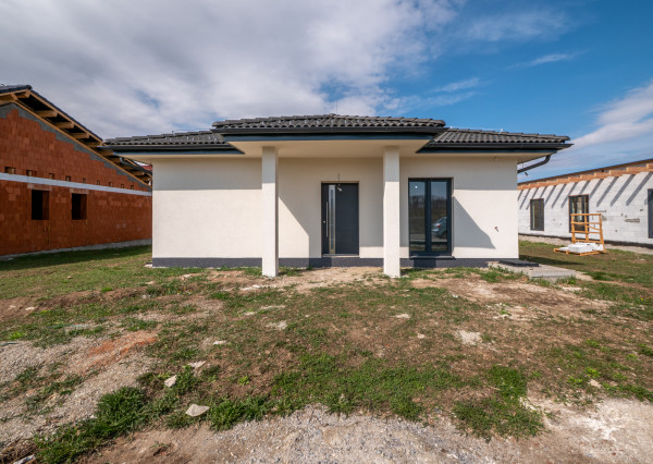 IBA U NÁS! 4 izbový rodinný dom Nižná Šebastová, Prešov