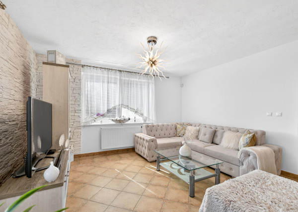 IBA U NÁS! Nádherná 6i vila, 335m2, Skalka nad Váhom,Trenčín