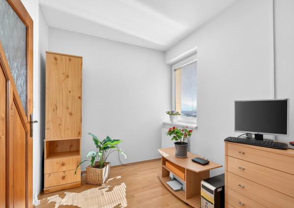 IBA U NÁS! Nádherná 6i vila, 335m2, Skalka nad Váhom,Trenčín