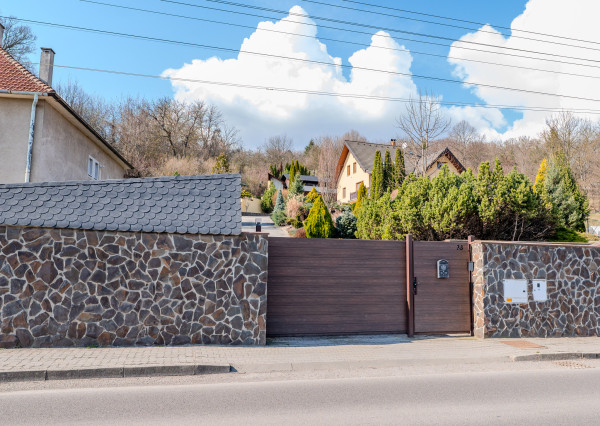 IBA U NÁS! Nádherná 6i vila, 335m2, Skalka nad Váhom,Trenčín