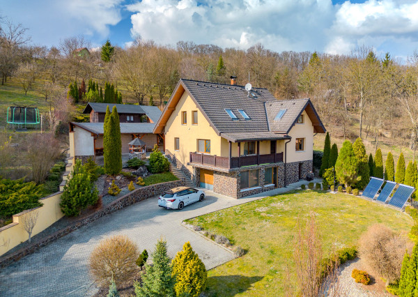 IBA U NÁS! Nádherná 6i vila, 335m2, Skalka nad Váhom,Trenčín