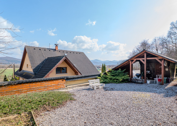 IBA U NÁS! Nádherná 6i vila, 335m2, Skalka nad Váhom,Trenčín