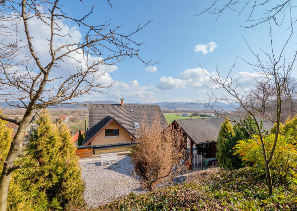 IBA U NÁS! Nádherná 6i vila, 335m2, Skalka nad Váhom,Trenčín