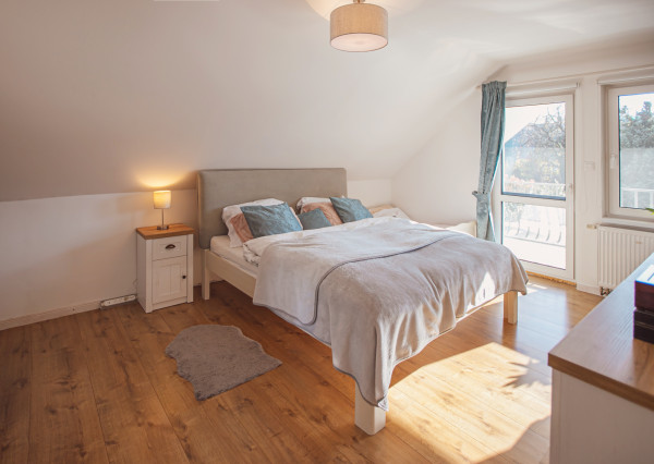 IBA U NÁS! Zrekonštruovaný rodinný dom, Ivanka pri Dunaji