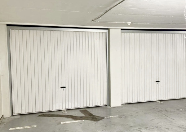 NA PREDAJ!  2,5i byt, Bratislava, Karlova Ves, Majerníková ulica, 78,9m2 (65,4m2 byt+ 13,5m2 terasa), s garážou.