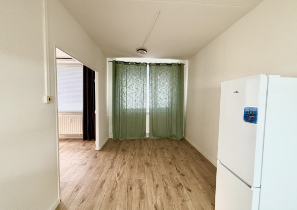 IBA U NÁS! Na predaj priestranný 3 izbový byt s loggiou, Košice