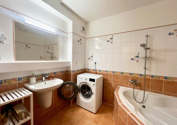 ** IBA U NÁS! Pezinok, Časť Muškát, Hroznová ulica**