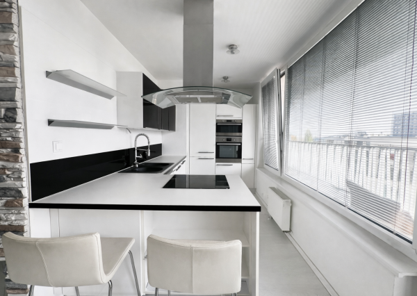 **NA PREDAJ! 3i byt Bratislava, Ružinov, Nevädzová ulica, RETRO**