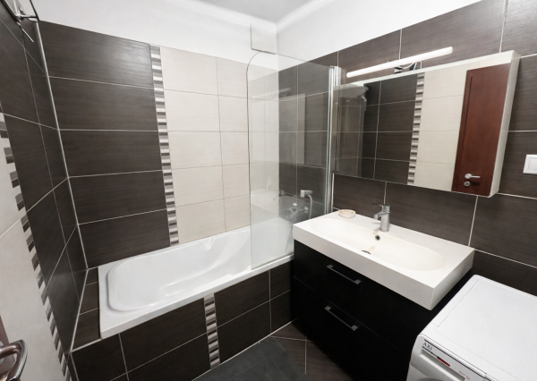 **NA PREDAJ! 3i byt Bratislava, Ružinov, Nevädzová ulica, RETRO**