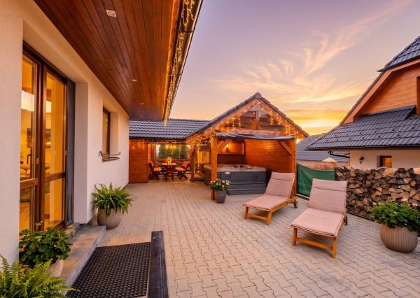 IBA U NÁS: VÝNIMOČNÝ RODINNÝ DOM S WELLNESS V TATRÁCH