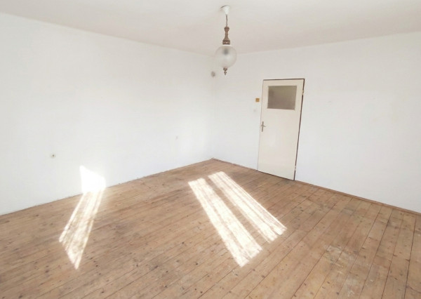 IBA U NÁS! Na predaj rodinný dom 360m², pozemok 1070m², Vrbov
