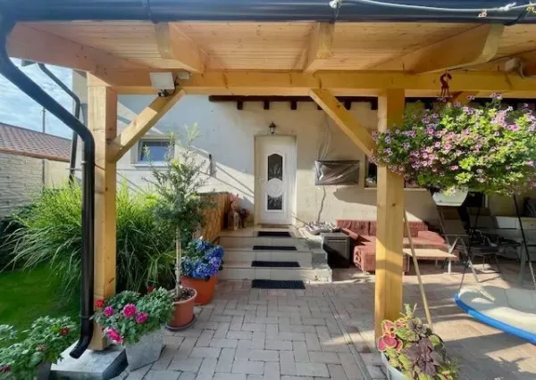 PRIPRAVUJEME! Na predaj 5i RD, Rohovce, na skok od Šamorína