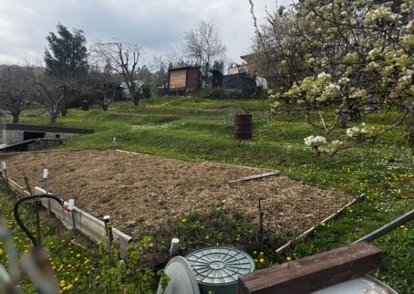 NA PREDAJ !  Záhradka 358m2 SNP Považská Bystrica