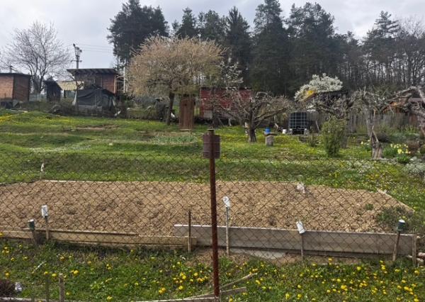 NA PREDAJ !  Záhradka 358m2 SNP Považská Bystrica