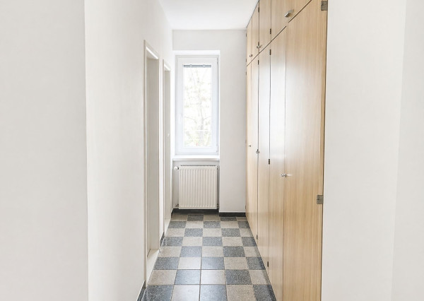 NA PREDAJ! 2i byt s potenciálom premeny na 2i byt v Trenčíne