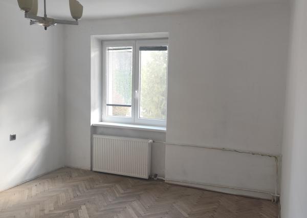 NA PREDAJ! 2i byt s potenciálom premeny na 2i byt v Trenčíne