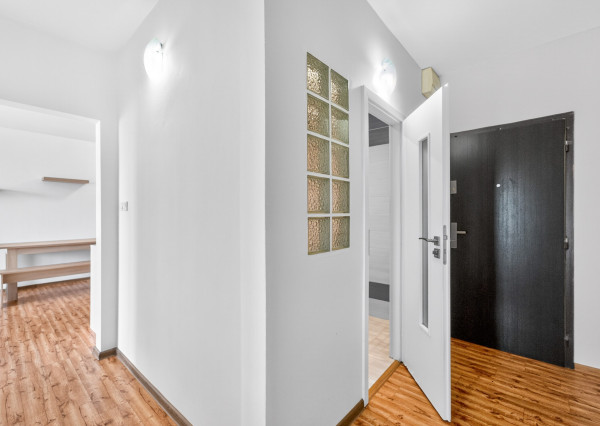 IBA U NÁS! Kompletne zrekonštruovaný 2-izbový byt | Svit