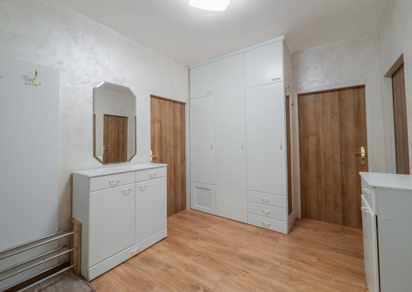 IBA U NÁS! Slnečný 4 izbový byt Obchodná ul., Košice-Západ