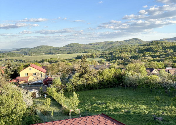 Pripravujeme! Na Predaj dom s výhľadom na hrad, Slanec