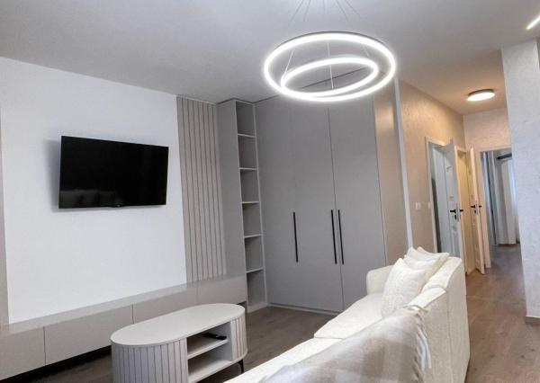 IBA U NÁS! Na prenájom 2-izbový byt, Kyčerského, Bratislava