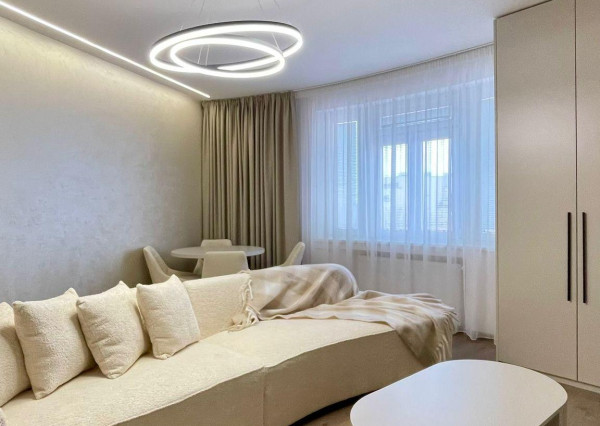 IBA U NÁS! Na prenájom 2-izbový byt, Kyčerského, Bratislava