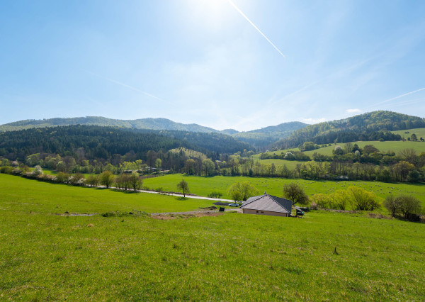 IBA U NÁS!  Veľký stavebný pozemok, 1.000m2, Prečín, PB