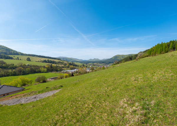 IBA U NÁS!  Veľký stavebný pozemok, 1.000m2, Prečín, PB