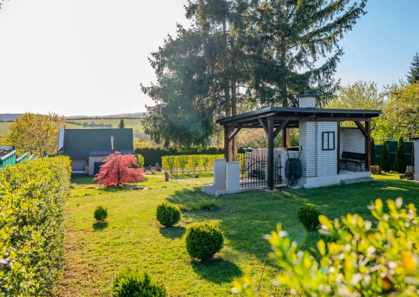 IBA U NÁS! Očarujúca chatka s bazénom, Stará Turá