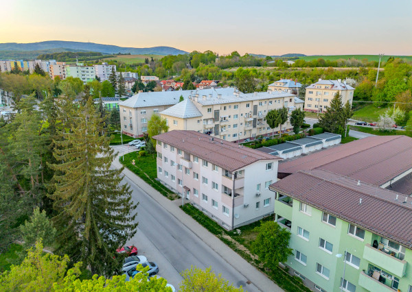 IBA U NÁS! Nadštandardný 3-izbový byt, 87,7m2, Stará Turá