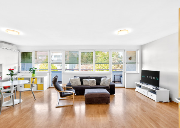 IBA U NÁS! Pekný a priestranný 4-izbový byt s dvomi lodžiami a parkovaním v projekte Koprivnica