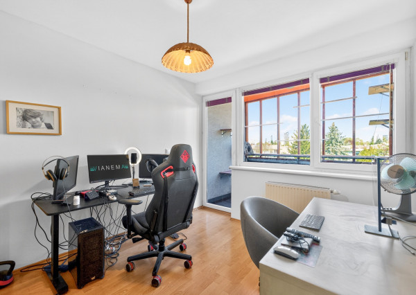 IBA U NÁS! Pekný a priestranný 4-izbový byt s dvomi lodžiami a parkovaním v projekte Koprivnica