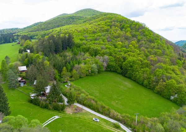 IBA U NÁS!Pozemok na stavbu chaty s výhľadom-Beluša,o.Púchov