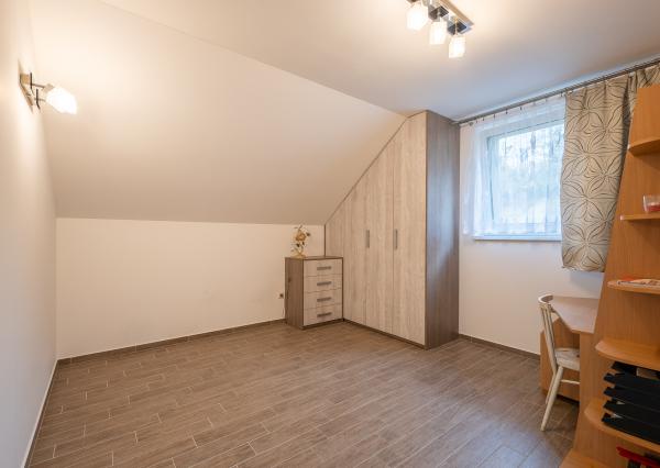IBA U NÁS! Priestranný 5i rodinný dom, 190m2, Žilina, Varín
