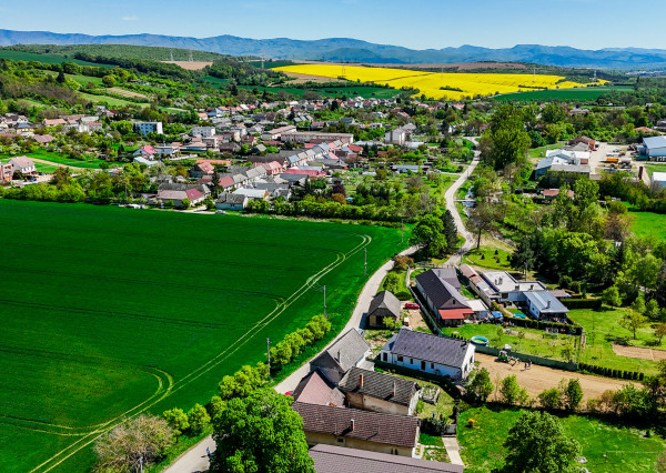 IBA U NÁS! Zrekonštruovaný rodinný dom v Dolnom Srní