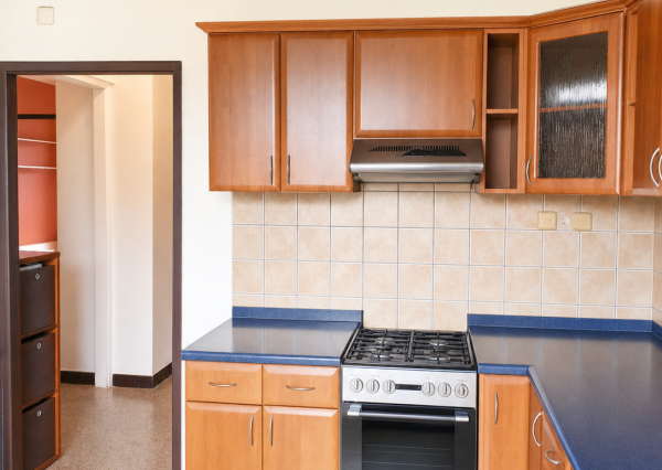 Na predaj 3i byt čiastočne prerobený, Nábrežná ul.78m2, TN