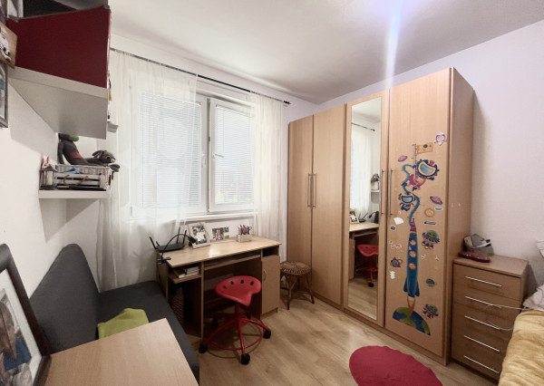 NA PREDAJ! 5i veľký rodinný dom, 230m2, obec Brezolupy, BNB