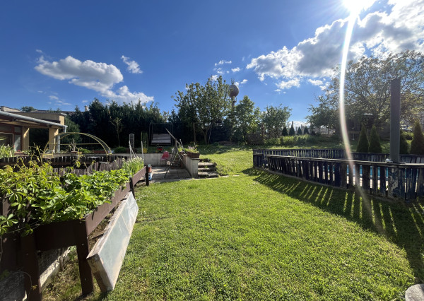 NA PREDAJ! 5i veľký rodinný dom, 230m2, obec Brezolupy, BNB
