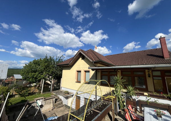 NA PREDAJ! 5i veľký rodinný dom, 230m2, obec Brezolupy, BNB