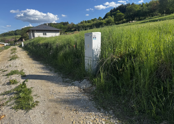 IBA U NÁS!  Stavebný pozemok, 750m2, Zemiansky Kvášov, PB