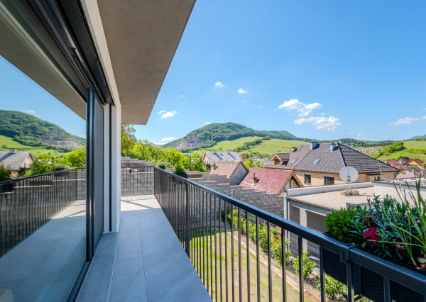 IBA U NÁS!Na predaj 5i novostavba,Jablonové, okr.Bytča 481m2