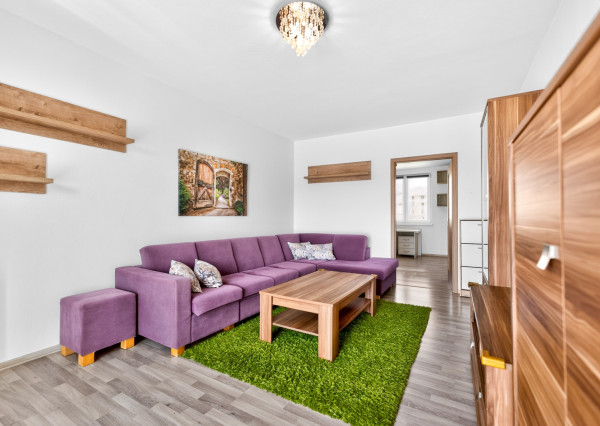 IBA U NÁS! Slnečný 3-izbový byt, 65 m2, Trenčín - JUH.