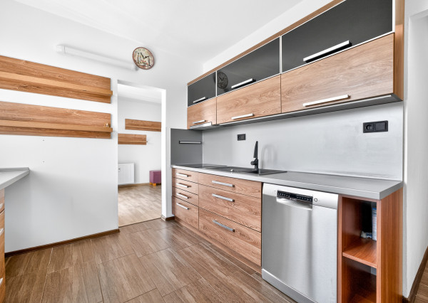 IBA U NÁS! Slnečný 3-izbový byt, 65 m2, Trenčín - JUH.