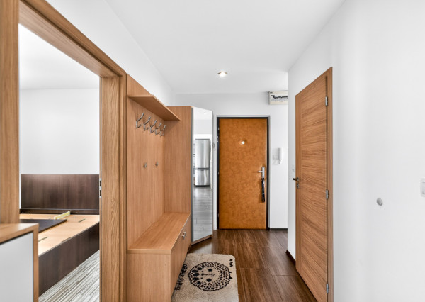 IBA U NÁS! Slnečný 3-izbový byt, 65 m2, Trenčín - JUH.