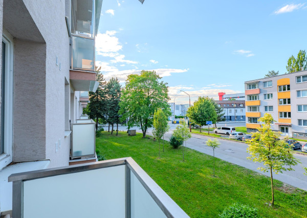 IBA U NÁS! Priestranný, 3,5 -izbový byt, 73 m2, Trenčín.