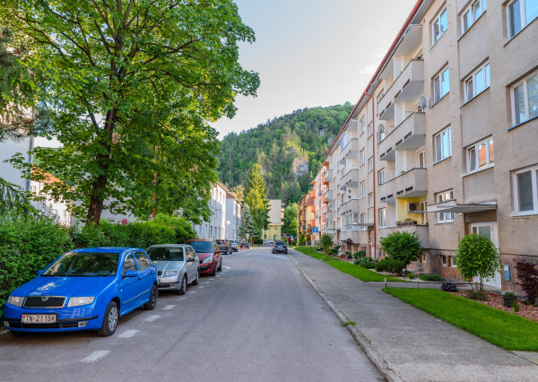 IBA U NÁS! Priestranný, 3,5 -izbový byt, 73 m2, Trenčín.