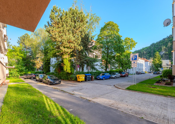 IBA U NÁS! Priestranný, 3,5 -izbový byt, 73 m2, Trenčín.