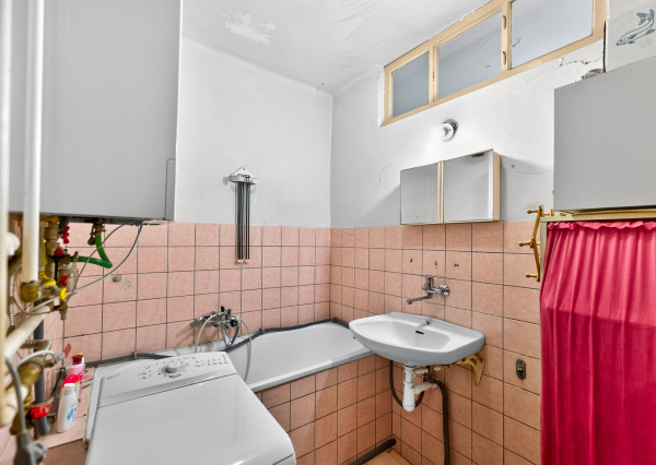IBA U NÁS! Priestranný, 3,5 -izbový byt, 73 m2, Trenčín.